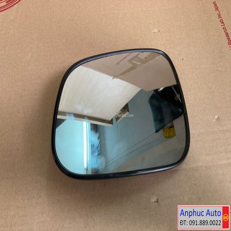 guong chieu hau chevrolet spark.jpg